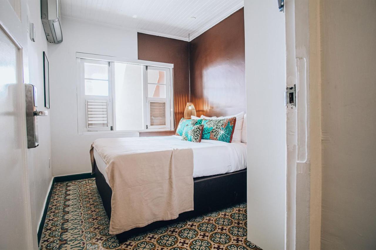 Terra Boutique Hotel Curacao 威廉斯塔德 外观 照片